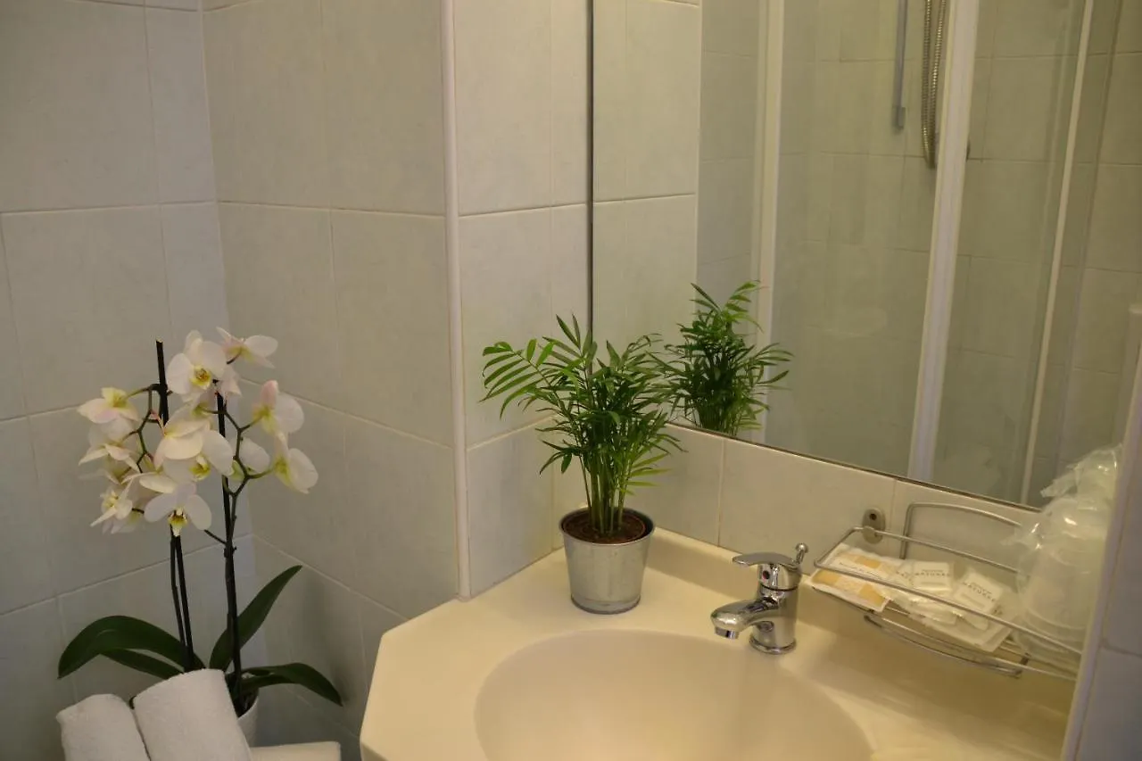Hotel Apogeo - Breakfast Experience Римини