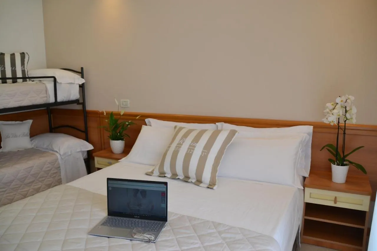 Hotel Apogeo Rimini 3*,  Italië